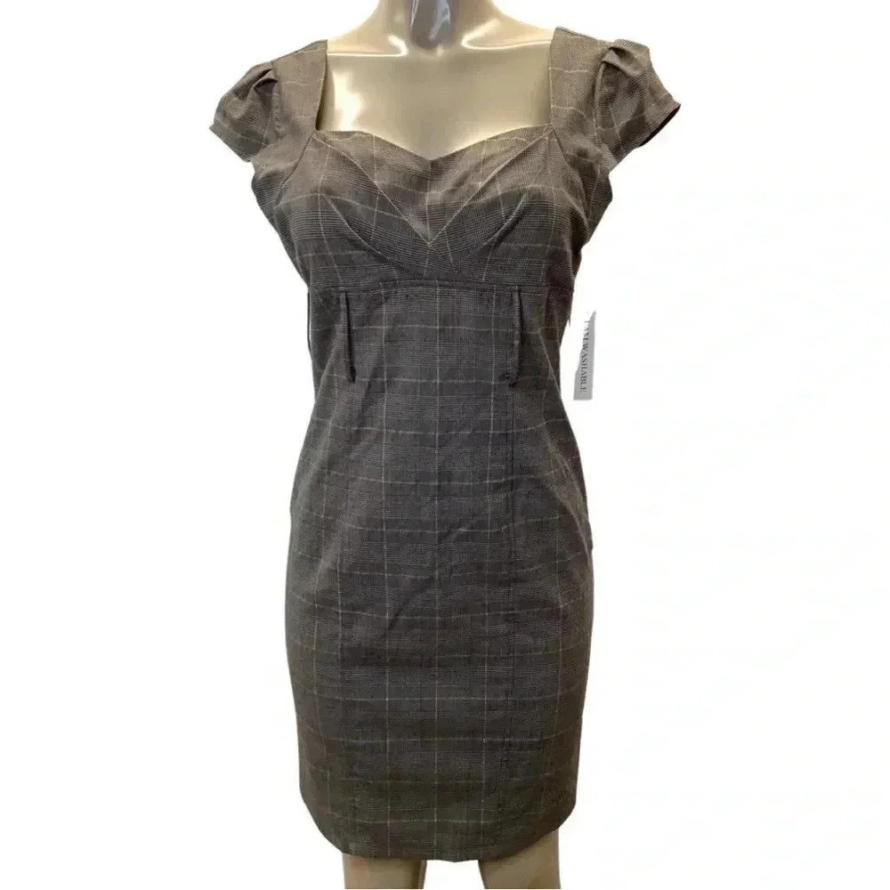 Sam & Max Size 9, Brown With Side Zipper Dress. New With Tags